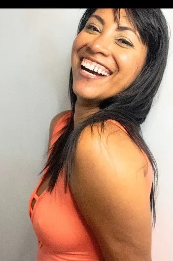 Mia Jones🍑🧡