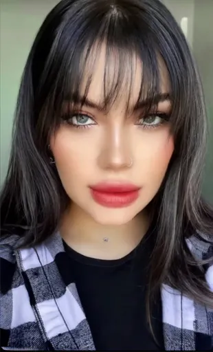 Anime girl 🧝‍♀️ Mikaella
