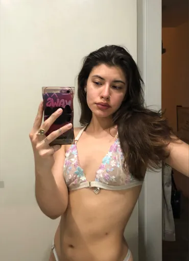 mikaa