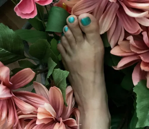 Mireya🦶🏻🌷