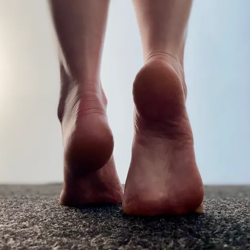 miss_secretfeet