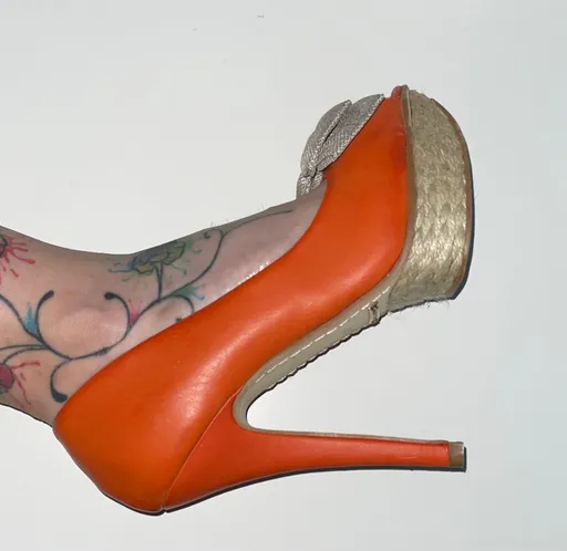 Missjuicyfeet