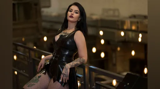 Mistress Nikole