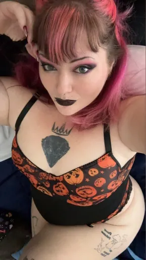 MistressLillyQ