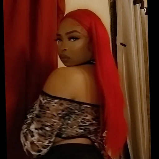 Moe...wet💦