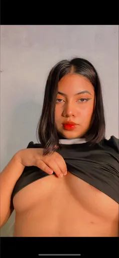 Mónica aquino