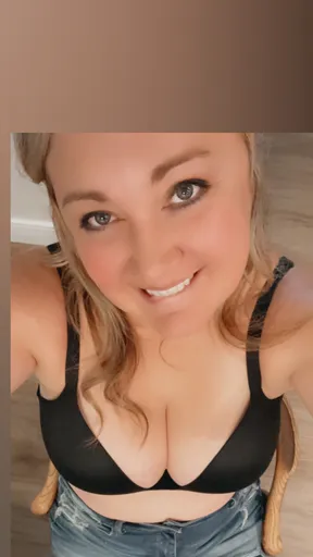 🟢 MJ #1 SEXIEST MOM ON ONLY FANS