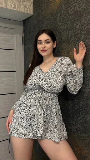 Monica Wolf🖤