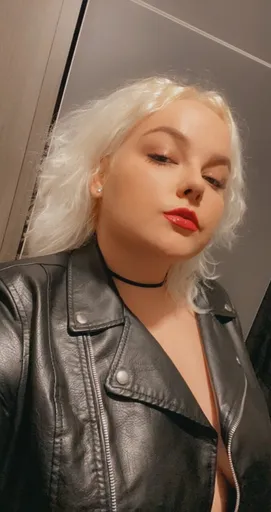 Moniiquefox