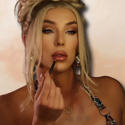 Naomi B