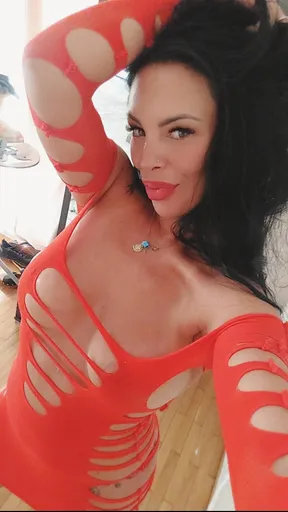 Nati_LatinaSensual