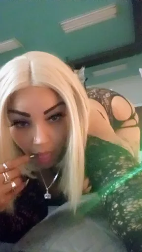 Ms Lily B
