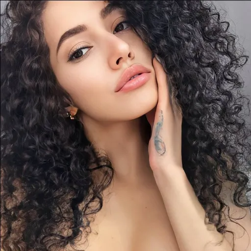 Nicole Stn69
