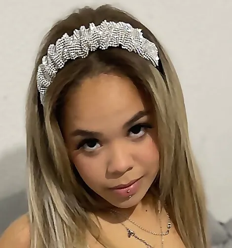 Nicolette Gucci