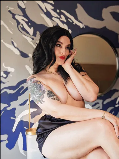 Nikahoward