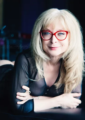 Nina Hartley®