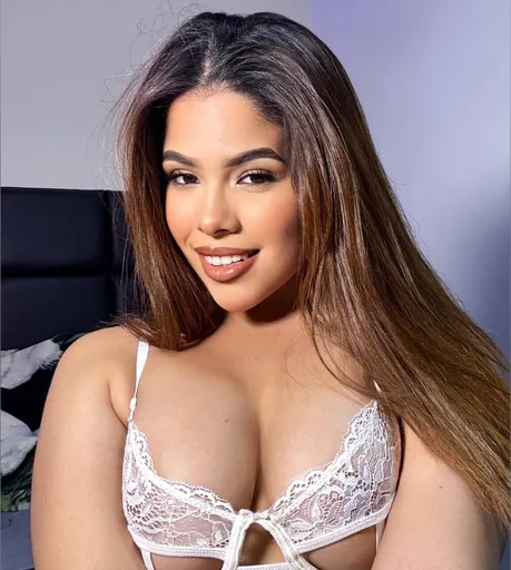 NINA 👄