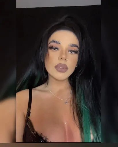 Kat 🖤✖️