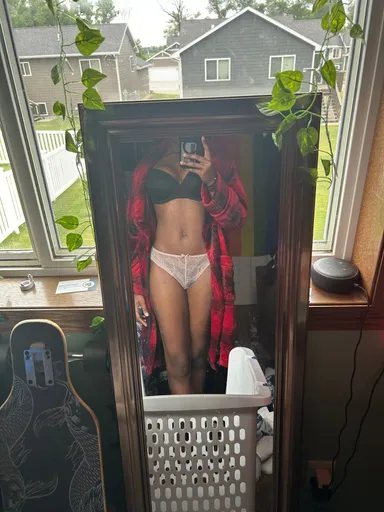 Djamila O.