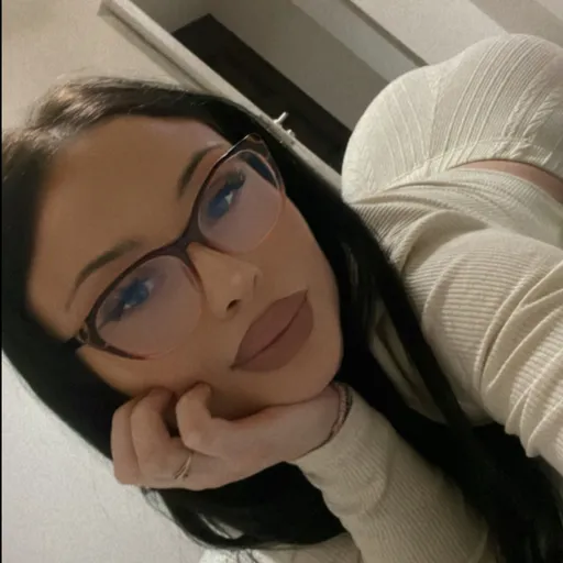 Olivia xx