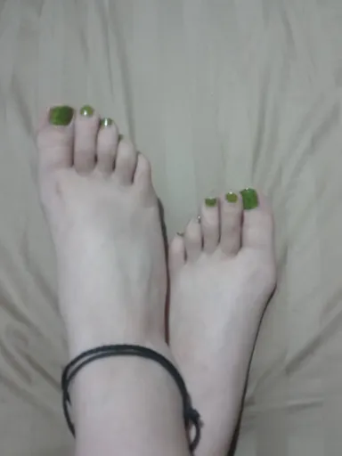 Only Feets