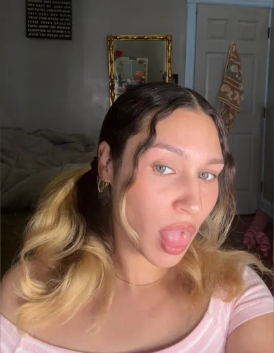 Upskirt Baby