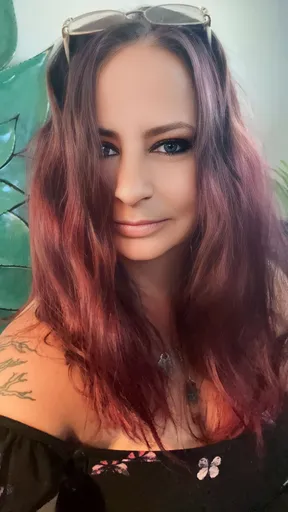 Elle Renee