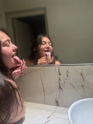 Pili