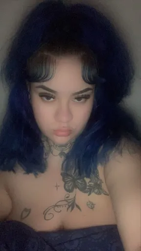 Pussy so juicy👅😩