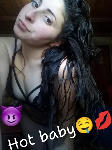 Hot baby 😘