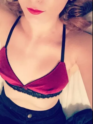PoppyHarpsXoxo