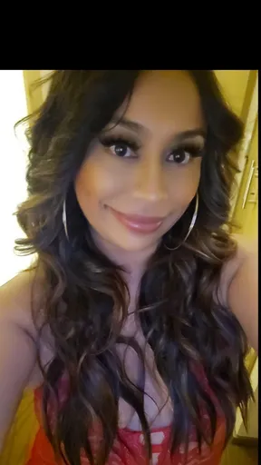 Prettiface_Olivia