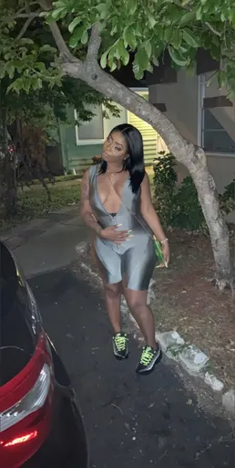 Nikki Bee