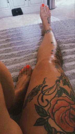 Ang Peerty Feet