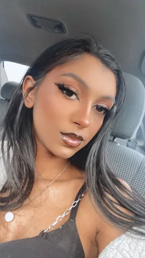 Pretty Vanessa