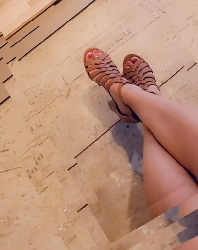 Pretty toes