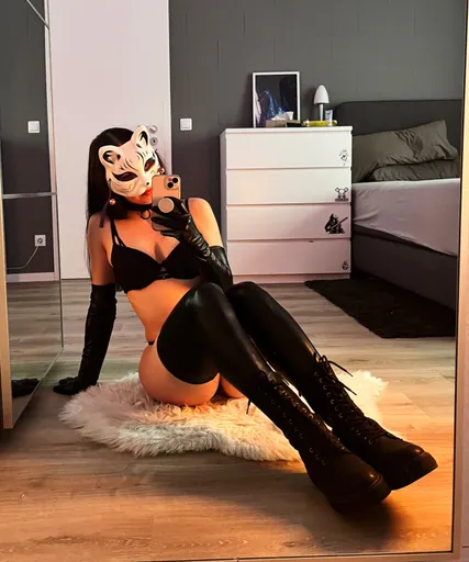 _rachel_cos