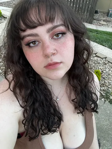 Rae Lovely