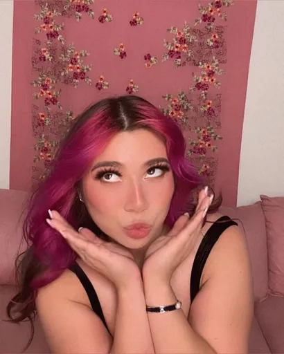 Realfoxyroxy