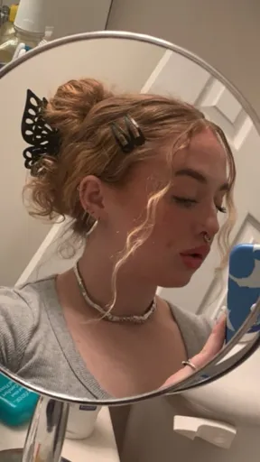 nicole
