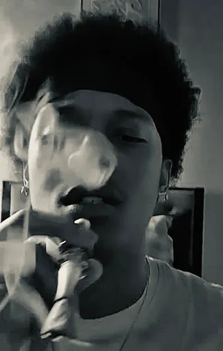 CurlyHeadJay 💨🍃✨