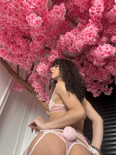 FREE! ⭐️RoselineDior⭐️