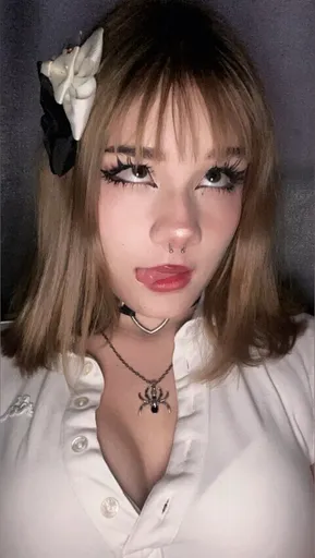 Peachy Cherry🍒