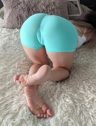 Sabrina’s feet