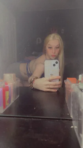 Sarraalovvee1
