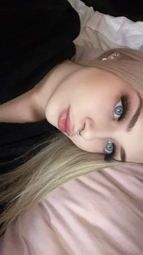 Savannah lovell