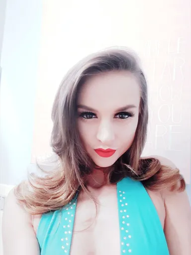 Savannah Christin