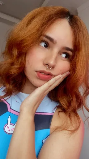 Gaby sayrumi feet