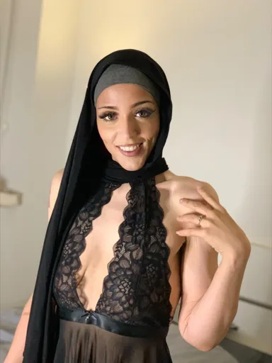 Zainab🫦