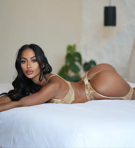 Carlita💋 (Link in Bio)